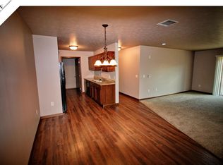 3600 S Sycamore Ave APT 106, Sioux Falls, SD 57110