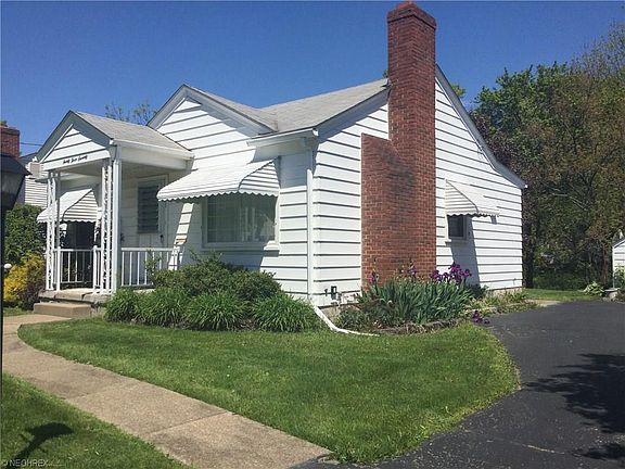 2nd image of 2370 Edgewater Dr