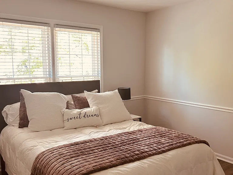 16 Hollyberry Ct — Photo 10