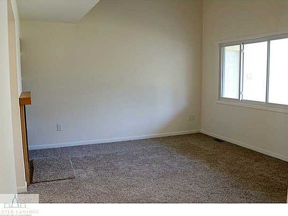 4th image of 914 Timbercreek Dr APT 15