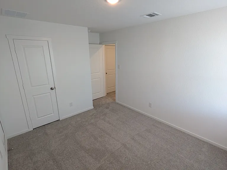 207 Pastar Fls — Photo 14