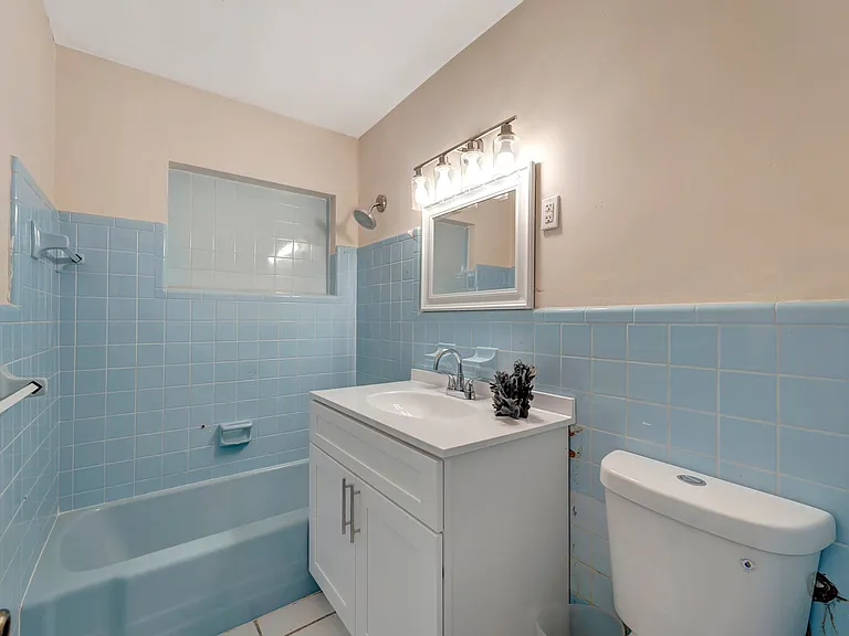 22001 Felton Ave #1 — Photo 16