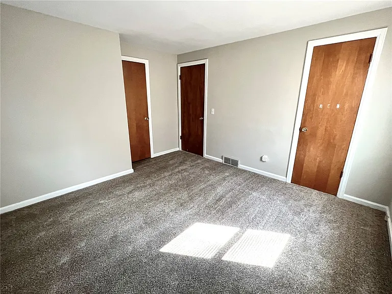 2431 Westside Dr — Photo 13