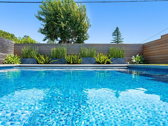 3rd image of 676 Cedarberry Lane