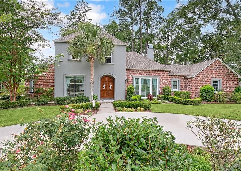 1st image of 100 Evangeline Dr