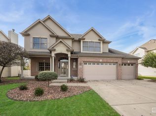 1009 Callaway Dr W, Shorewood, IL 60404