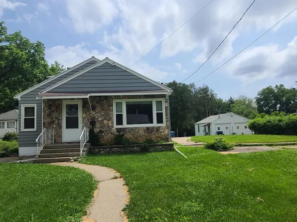 720 N Jefferson Ave, Dixon, IL 61021