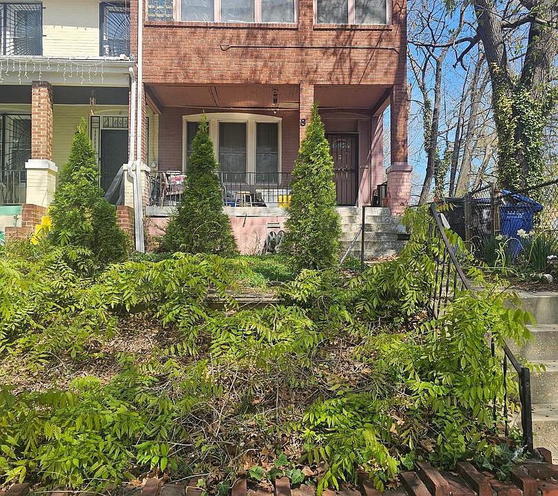 1st image of 801 Allison St NW