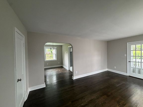 3rd image of 3912 Pinalto Dr