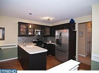 221 Wildflower Cir, Yardley, PA