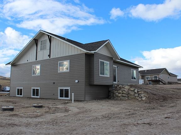 3rd image of 5335 Equestrian Dr