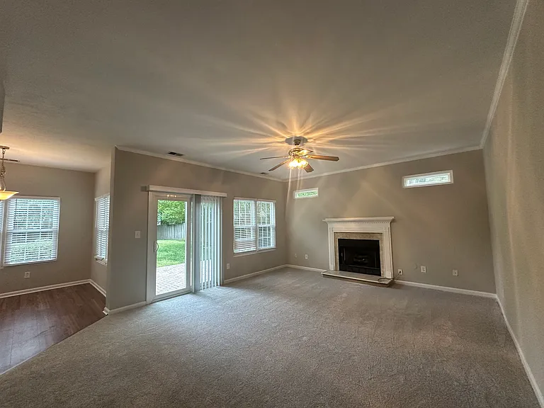 1840 Laurel Oak Ln — Photo 6