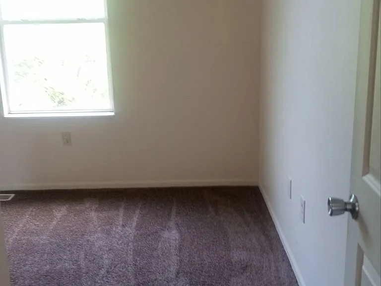 914 E Bancroft St — Photo 19