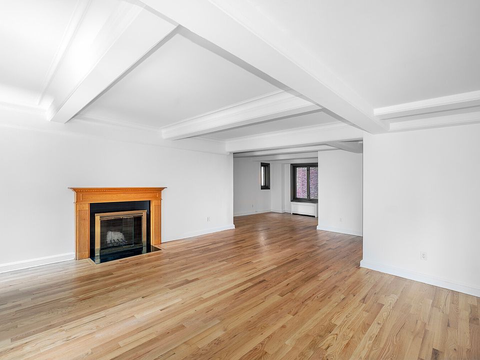 1st image of 101 W 55th St #1211