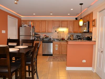 8816 Briar Ct APT 3A, Des Plaines, IL, 60016