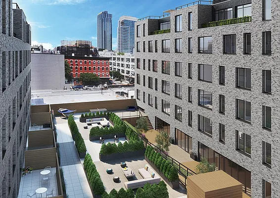 Rented by Lisa Management | media 17