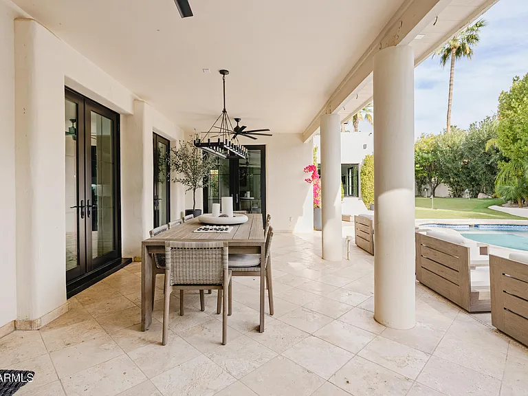 10011 E Windrose Dr — Photo 36
