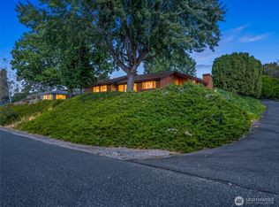 110 View Ridge Cir, Wenatchee, WA 98801