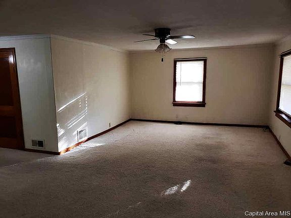 4th image of 345 E 3rd St