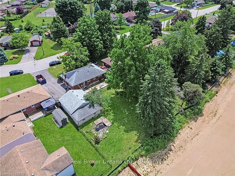 3 Westview Ave — Photo 36
