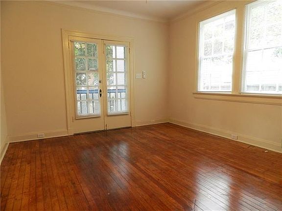 5th image of 1216 Marengo St #2-B