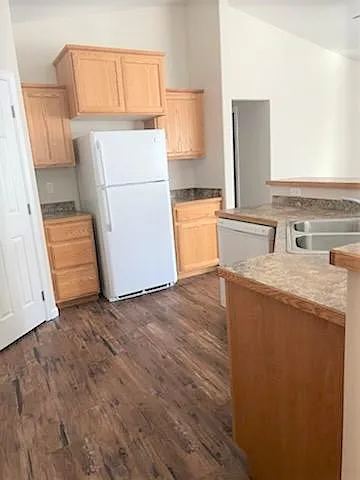 2 bed, 880 sqft, $1,450 — Photo 4