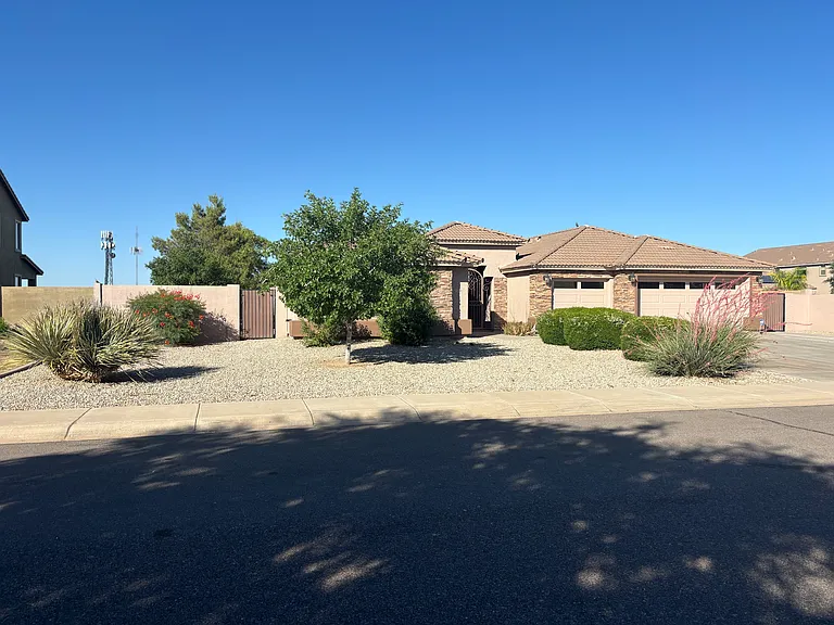 32139 N Caspian Way — Photo 3