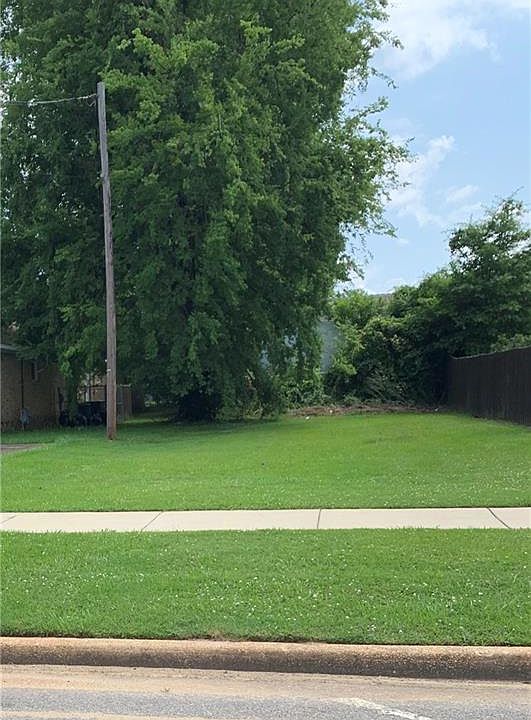 1st image of 1009 22nd Ave