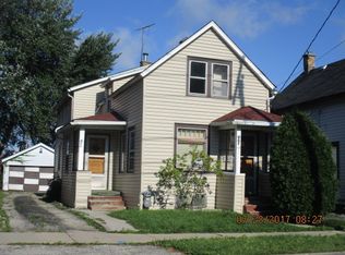 402 S Jackson St, Waukegan, IL 60085