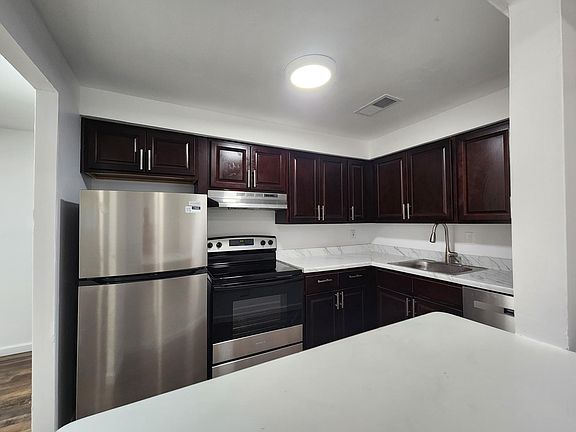 4th image of 8239 Frankford Ave #111