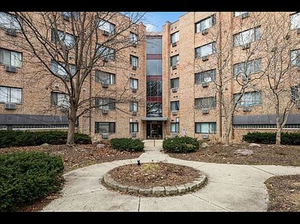 5358 N Cumberland Ave APT 303