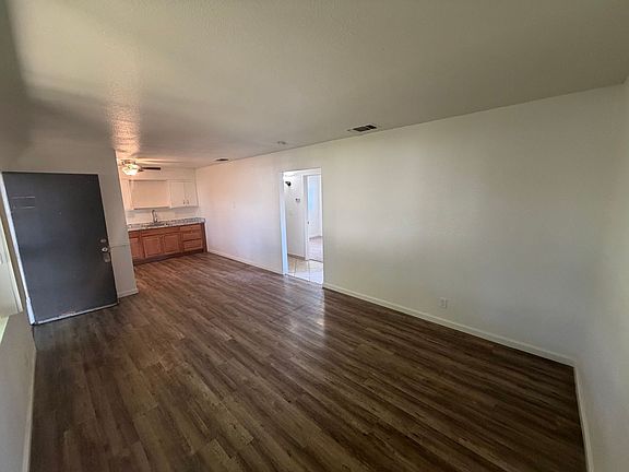 4th image of 2621-2633 29th Ave #2623