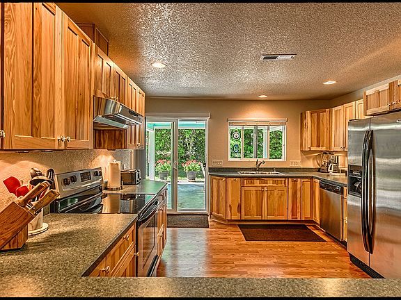 2nd image of 625 Wanapum Dr