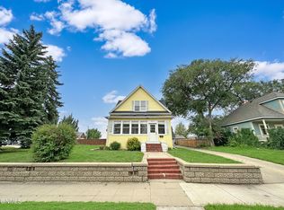 605 2nd Ave E, Williston, ND 58801