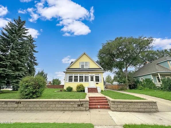 605 2nd Ave E, Williston, ND 58801