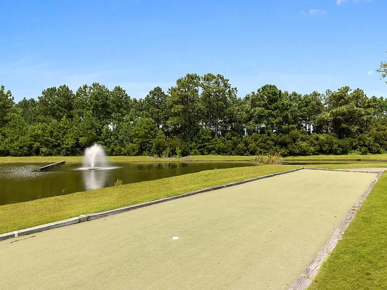 Community Putting Green