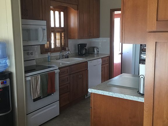 Kitchen with Breakfast Nook