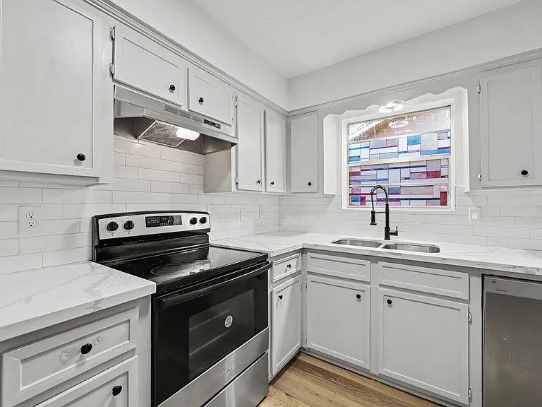 1409 S 3rd St — Photo 10