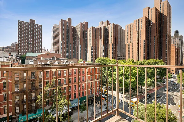 Rented by Compass | media 8