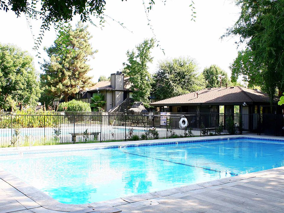 2nd image of 1190 S Winery Ave Unit 236