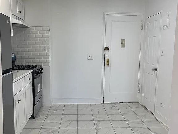 4th image of 37-27 86th St #6A