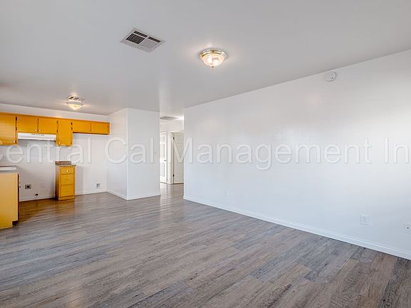 3rd image of 130 8th St #B