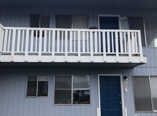 1820 NW 30th St #4, Lincoln City, OR 97367