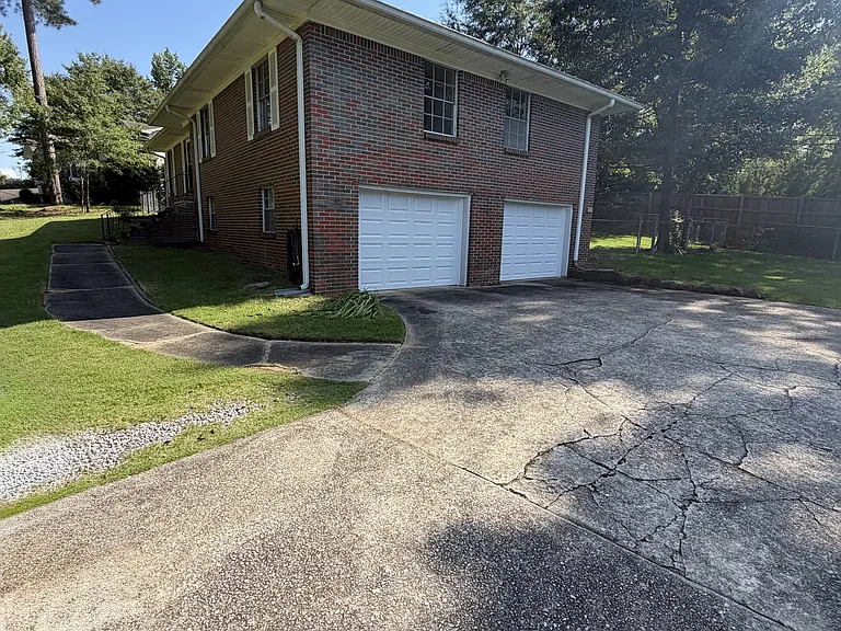 Garage & driveway
