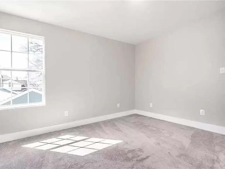 243 Terrace Ave — Photo 9
