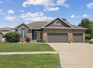 4103 NE Briarwood Dr, Ankeny, IA 50021