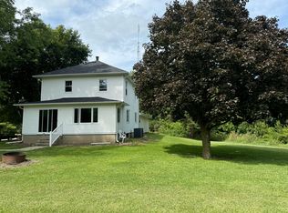 2512 Shaw Rd, West Brooklyn, IL 61378