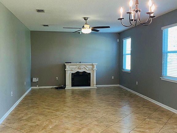3rd image of 11727 Parker Lakes Dr