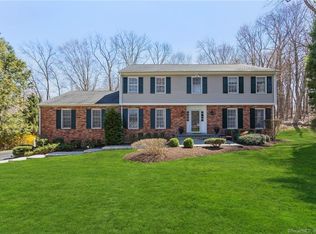 81 Lynam Rd, Stamford, CT 06903