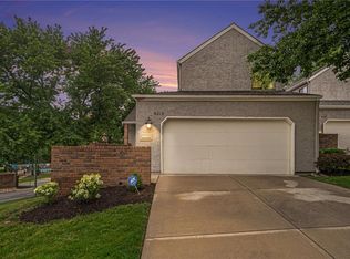 6213 Rosewood Ct, Mission, KS 66205